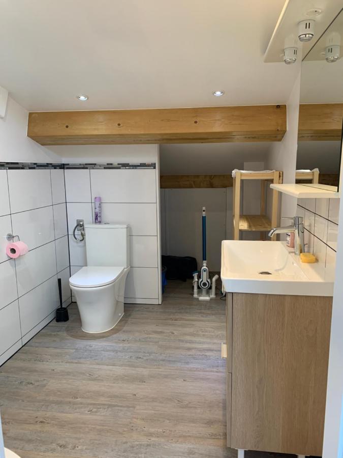 L Isle Jourdain Appartement Entier Recent Et Tout Equipe Proximite Du Centre Л'Иль-Журден Экстерьер фото